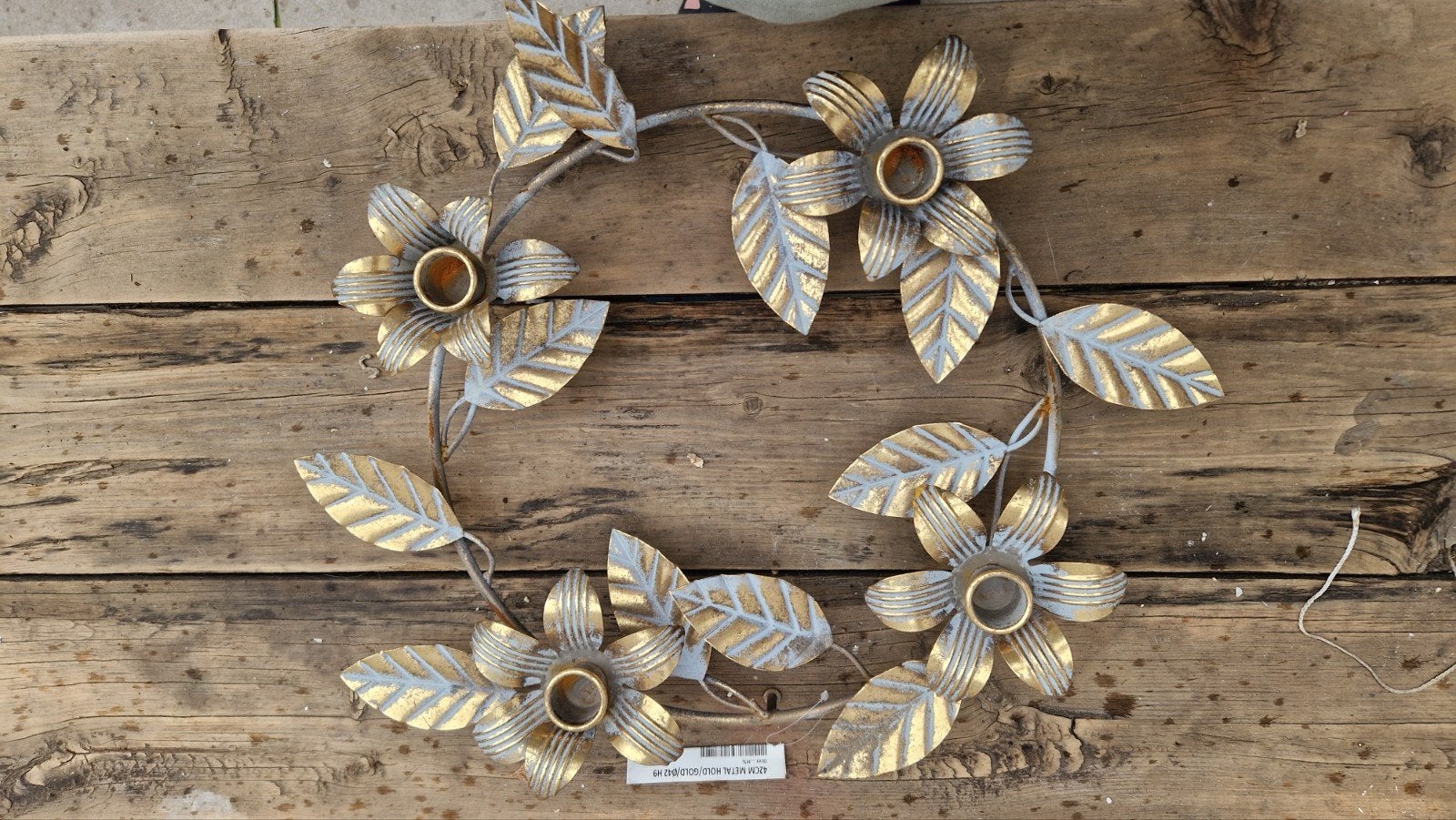 Metalen bloemenkrans / kandelaar, Gebruikt, Ophalen of Verzenden, Metaal, Kandelaar