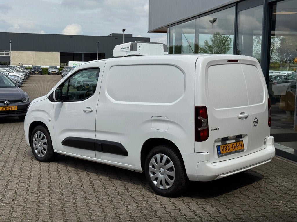 Opel Combo 1.5D L1 Koelwagen - dag- en nachtkoeling - vrieze, Gebruikt, 4 cilinders, Wit, Bedrijf