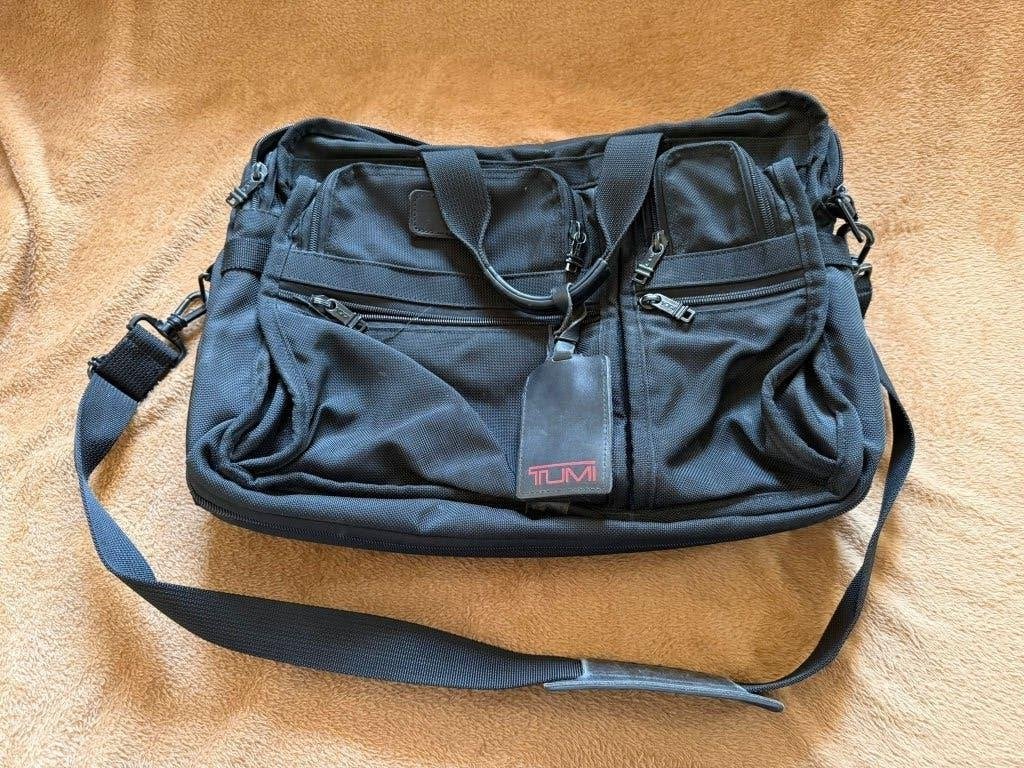 Tumi business tas, 30 cm of meer, Gebruikt, Zwart, Ophalen of Verzenden