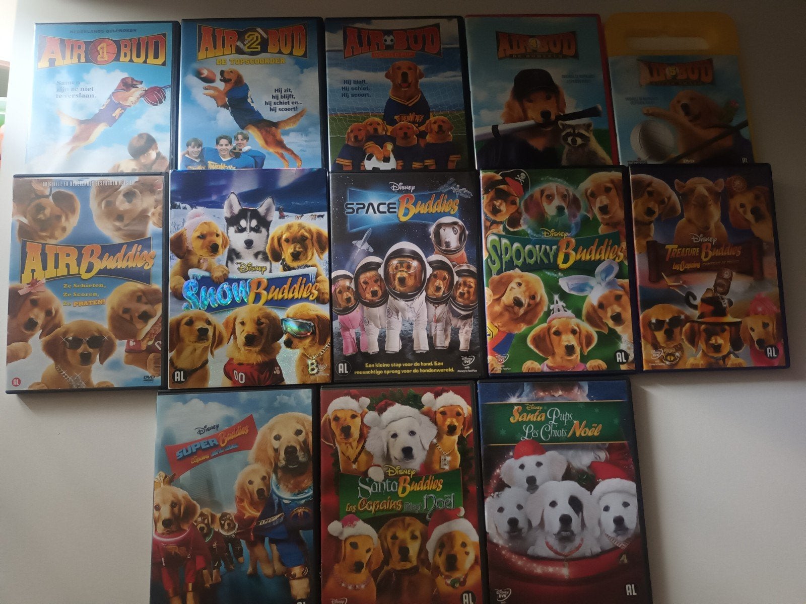 13 dvds Air Bud / Air Buddies, Alle leeftijden, Verzenden, Zo goed als nieuw
