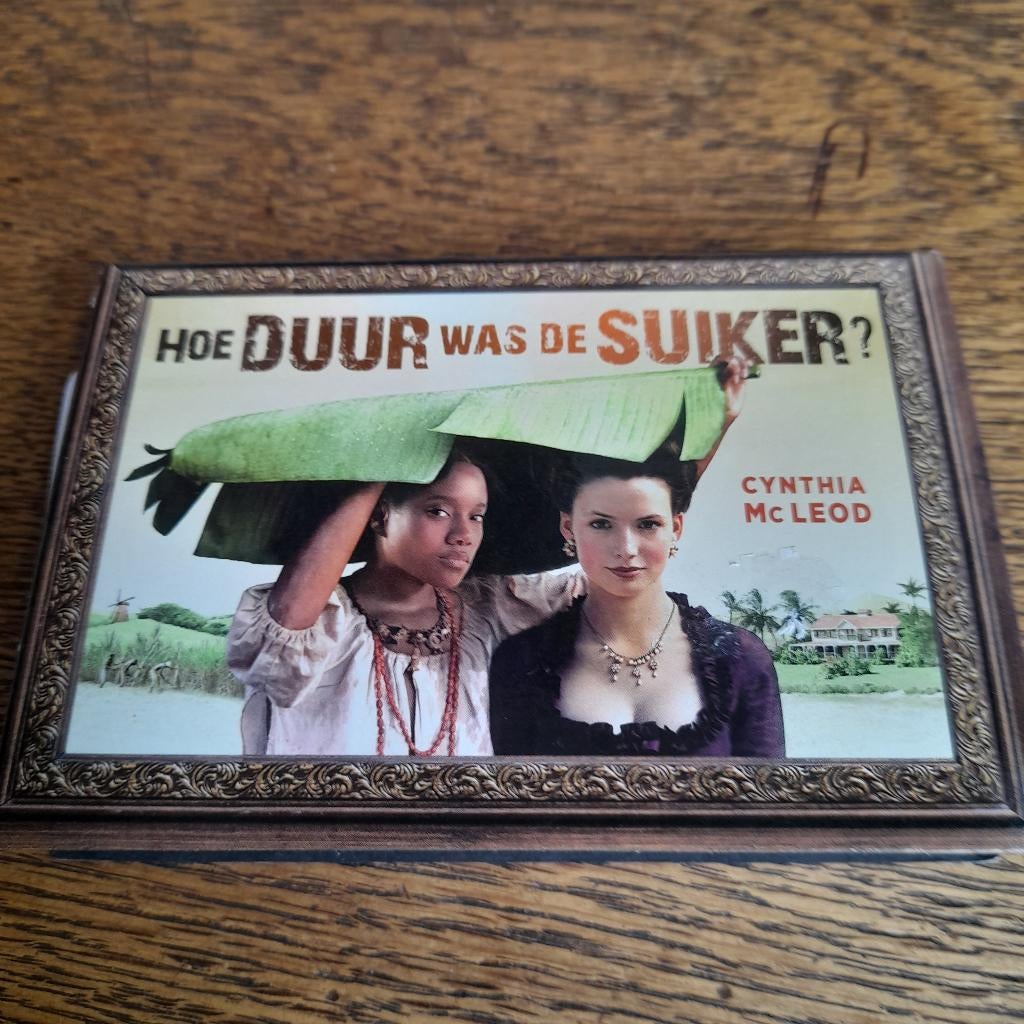 Cynthia McLeod - Hoe duur was de suiker ( dwarsligger), Boeken, Ophalen of Verzenden, Zo goed als nieuw, Cynthia McLeod, Wereld overig