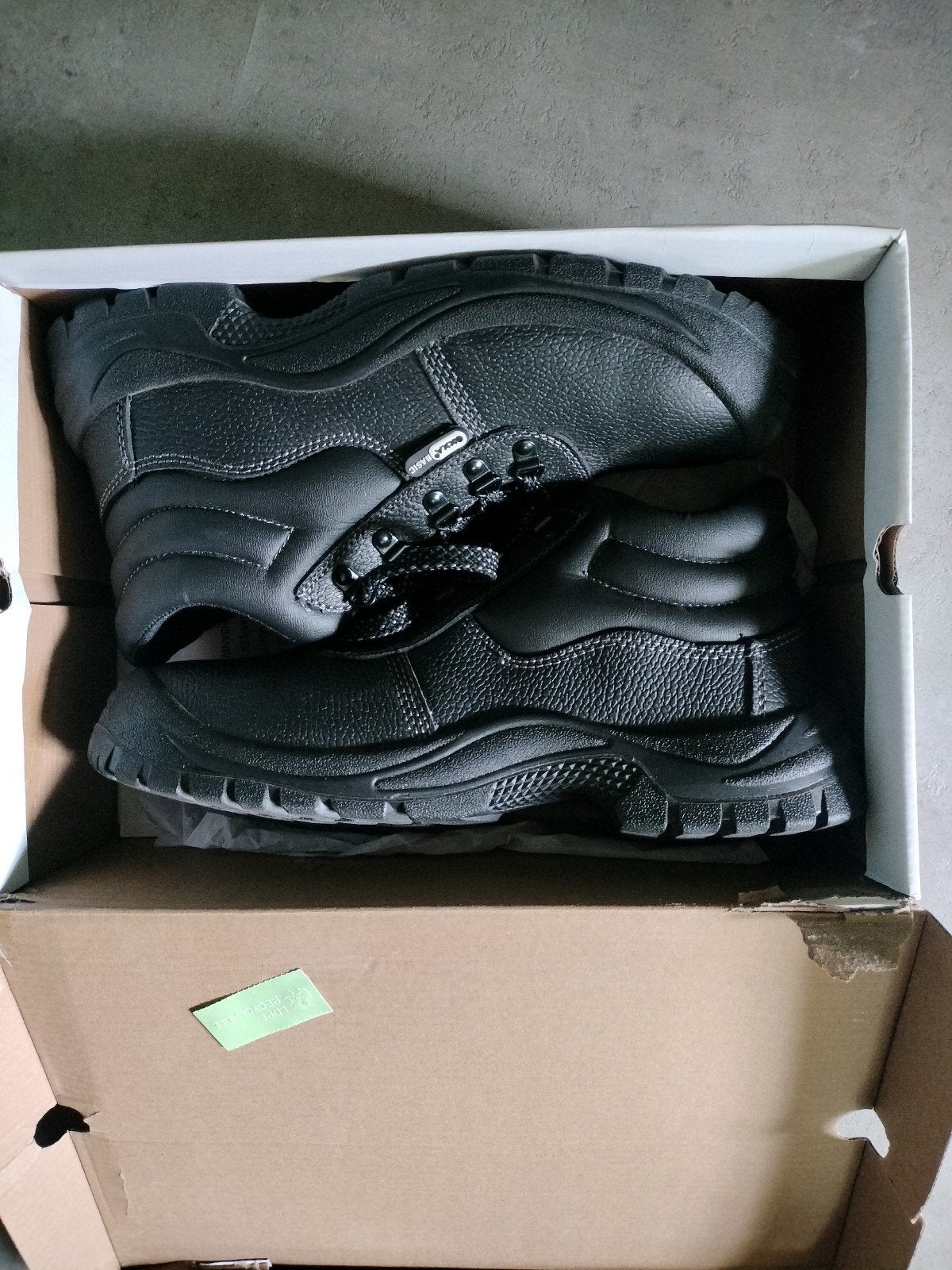 Werkschoenen met stalen neus - Maat 45, Kleding | Heren, Ophalen, Zwart, Nieuw, Werkschoenen
