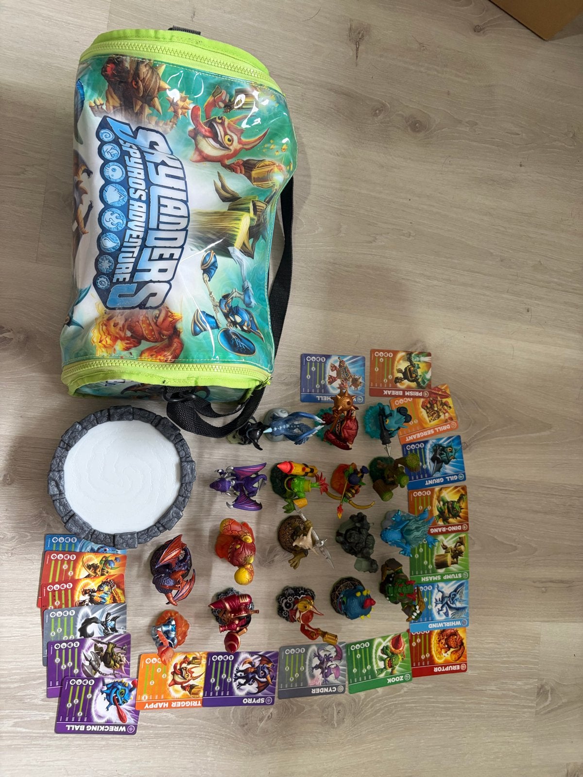 Skylanders Spyro's Adventure Wii Starter Pack + 20 Figuren