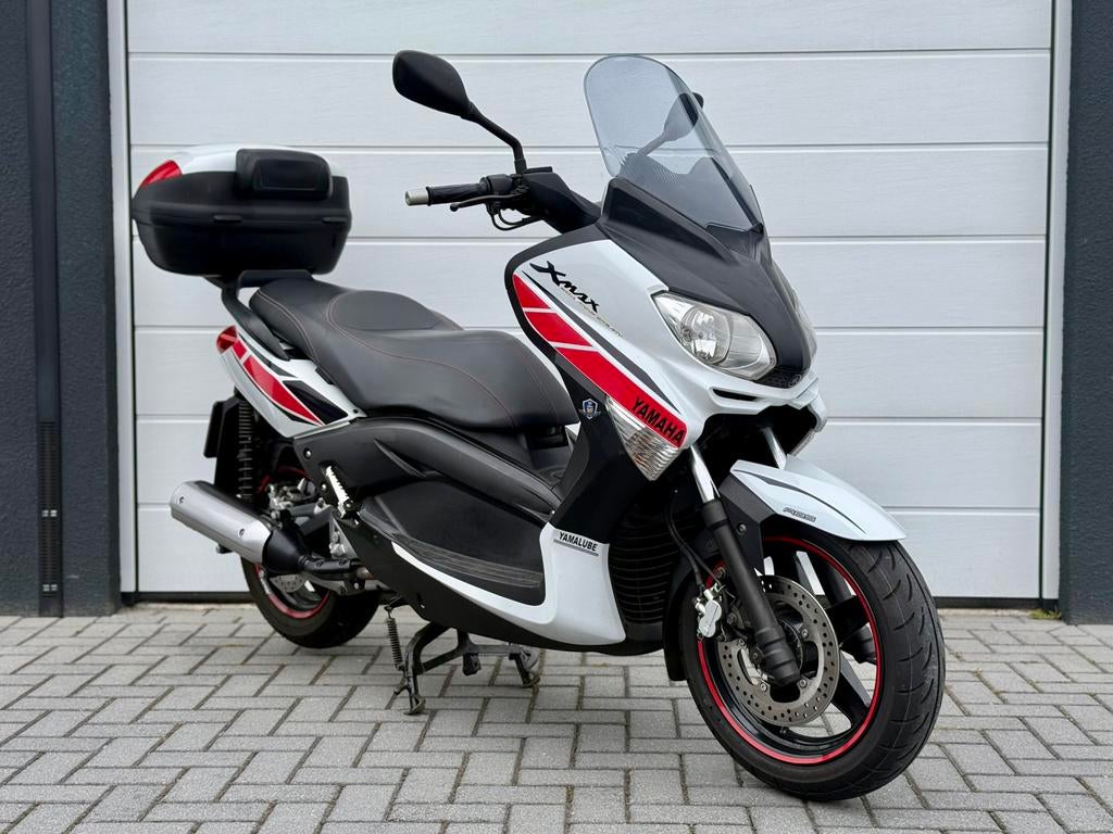 Yamaha X-Max 250 | ABS | 2012 | 50th anniversary, Motoren, Motoren | Yamaha, Particulier, Scooter, 12 t/m 35 kW, 1 cilinder, ABS
