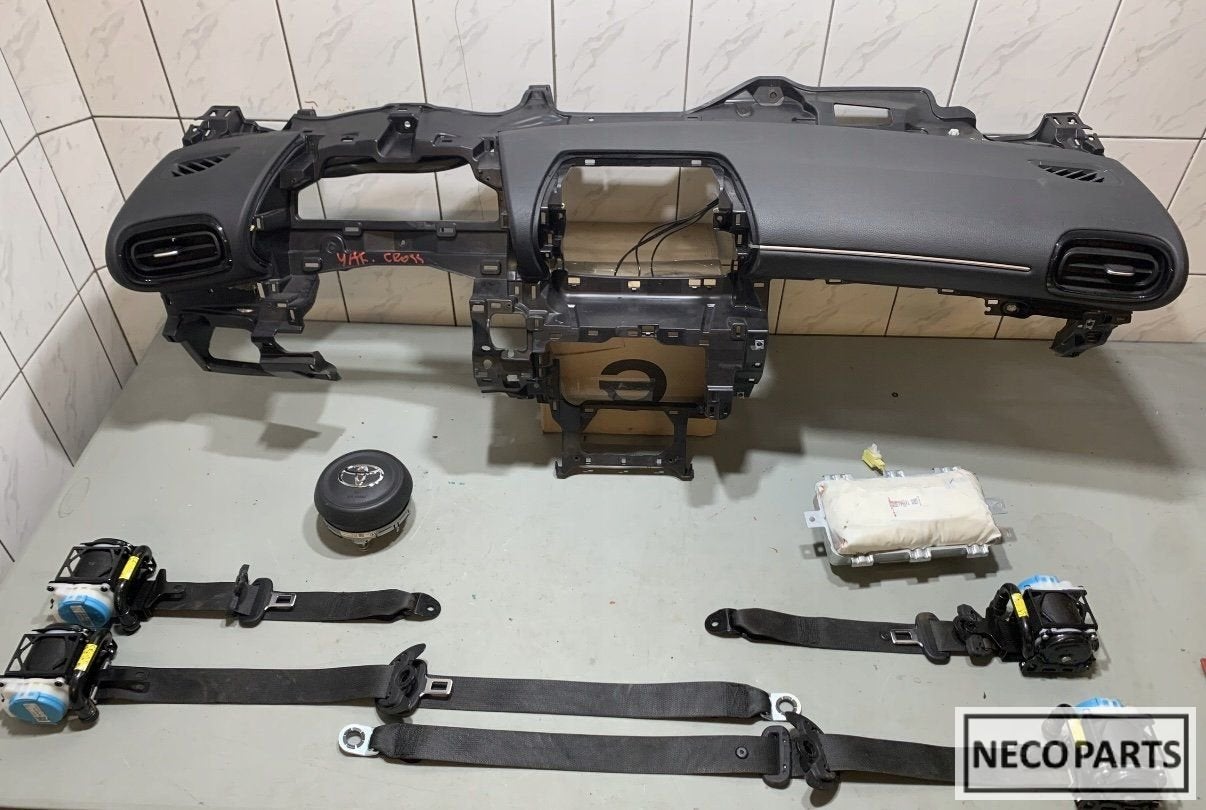 TOYOTA YARIS CROSS AIRBAG AIRBAGSET ALLES LEVERBAAR !!!, Gebruikt, -, -, Ophalen of Verzenden