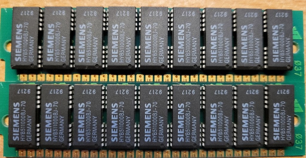 2x 30-pins 1MB Siemens HYB511000BJ-70 met Pariteit, Ophalen of Verzenden