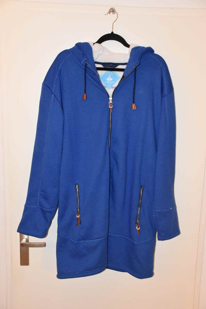 superleuk nieuw blauw teddy gevoerd vest maat 50 Bjornson, Blauw, Trui of Vest, Nieuw, Ophalen of Verzenden