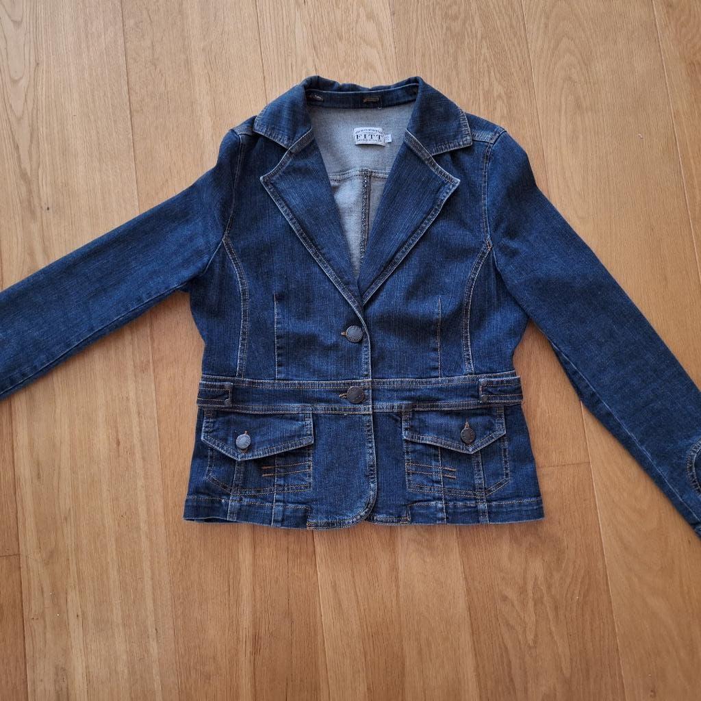 spijkerjasje dames FITT (Miss Etam) maat 38, Blauw, Ophalen of Verzenden, Zo goed als nieuw, Fitt