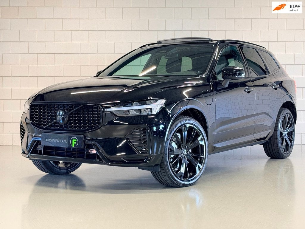 Volvo XC60 2.0 T6 Plug-in hybrid AWD Plus Black Edition | PA, Automaat, Gebruikt, 4 cilinders, 1969 cc