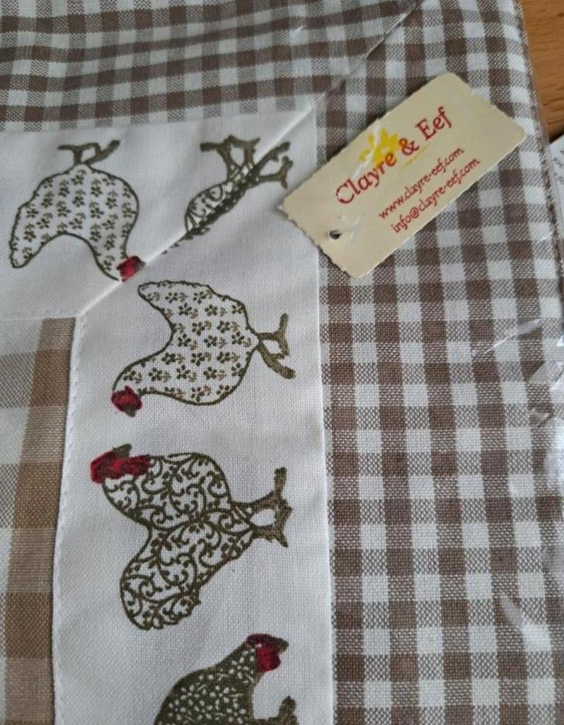Tafellopers kippen van clayre en eef nieuw 2x, Ophalen of Verzenden, Nieuw, Overige kleuren, Tafelkleed of Tafelzeil