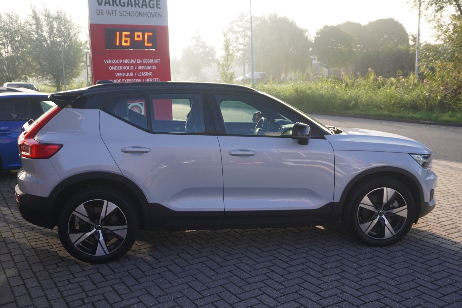 Volvo XC40 Recharge P8 AWD R-Design / SOH 93,7% / Carplay /, Auto's, 1300 min, Gebruikt, Zwart, Automatische klimaatregeling