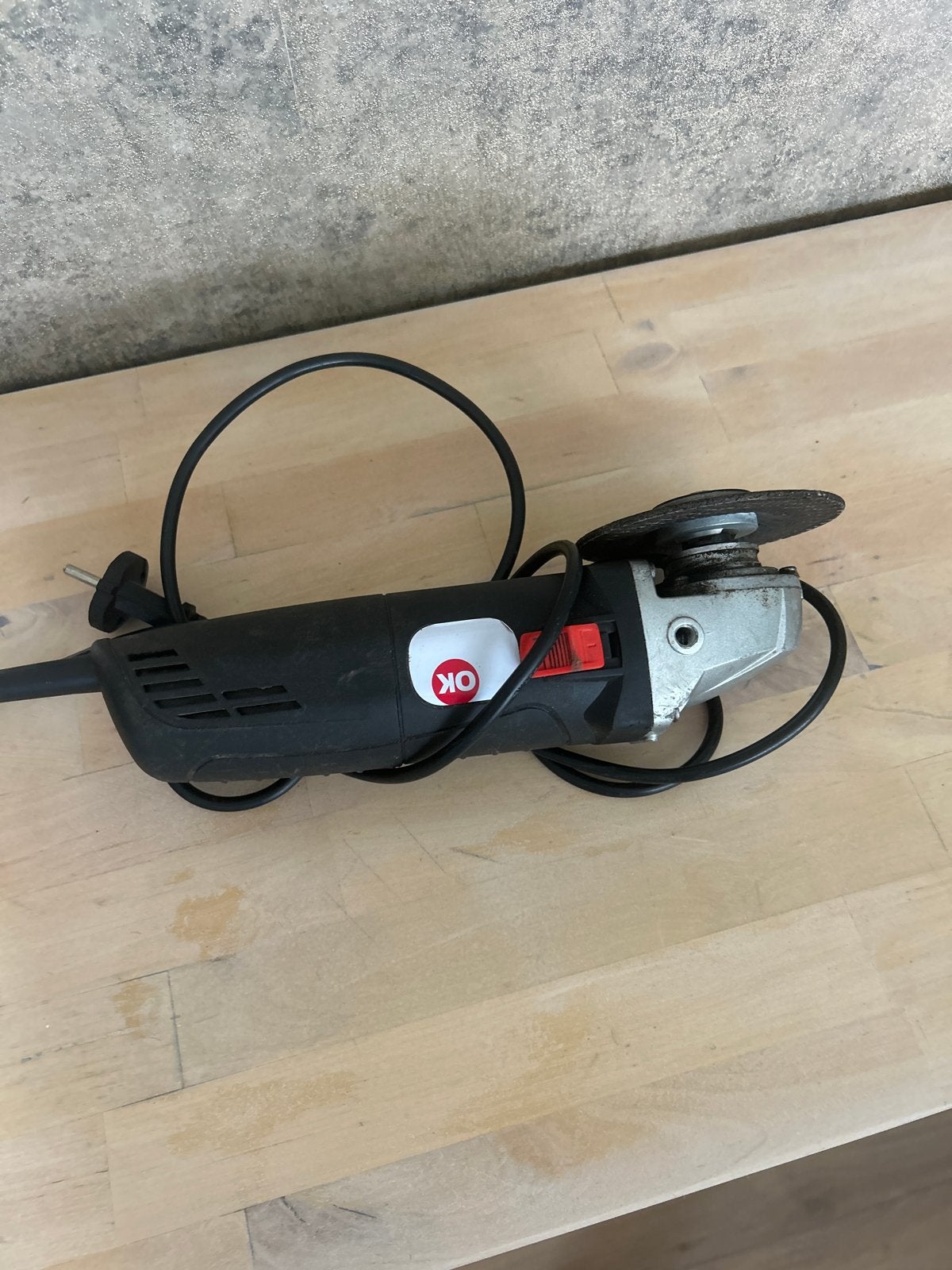 OK Haakse Slijper - Compact en Krachtig, Ophalen, Gebruikt, Minder dan 700 watt, Haakse handslijpmachine