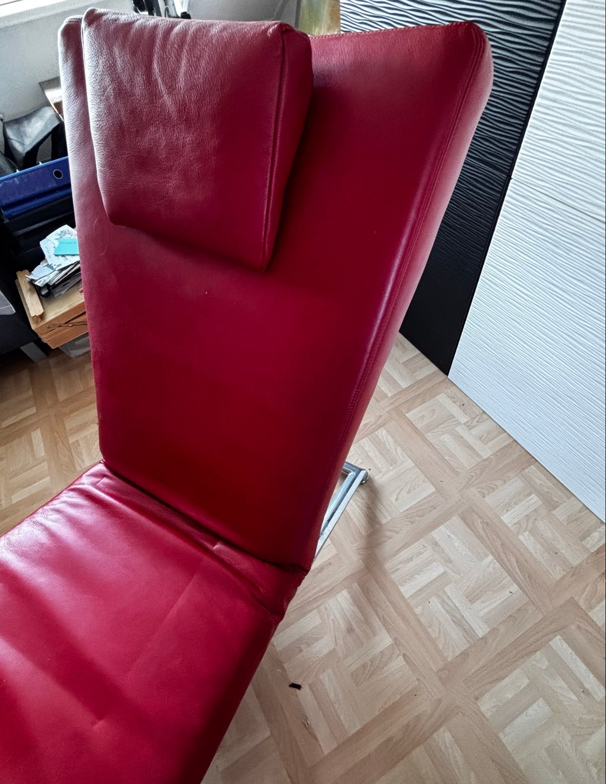 Luxe rode chaise longue / relaxstoel - 200 cm lang, Huis en Inrichting, Stoelen, Ophalen, Gebruikt, Leer, Eén