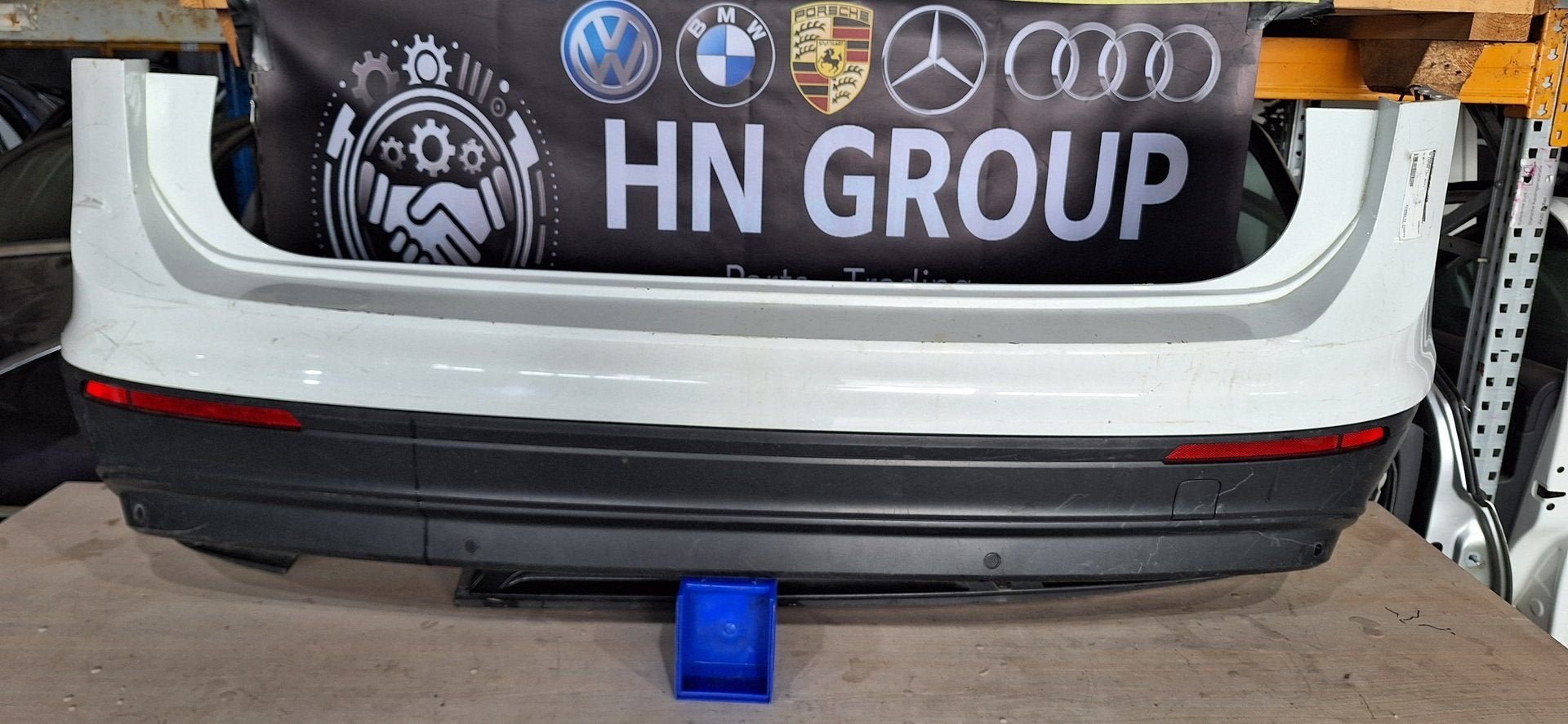 VW Tiguan 571  Achterbumper Bumper 6xPDC, Gebruikt, -, -, Ophalen of Verzenden