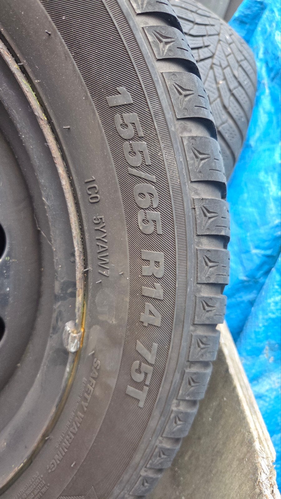 Winterbanden op stalen velgen voor Toyota Aygo (2012), Ophalen, 14 inch, Gebruikt, 155 mm