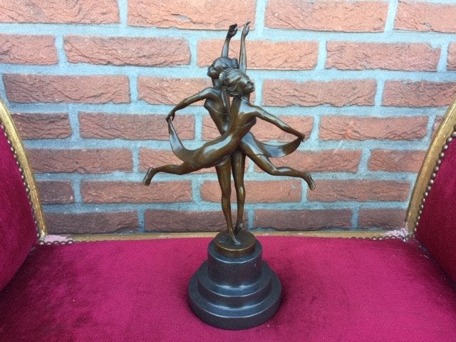 DANCING SISTERS, bijzonder bronzen beeld, Ophalen of Verzenden, Brons
