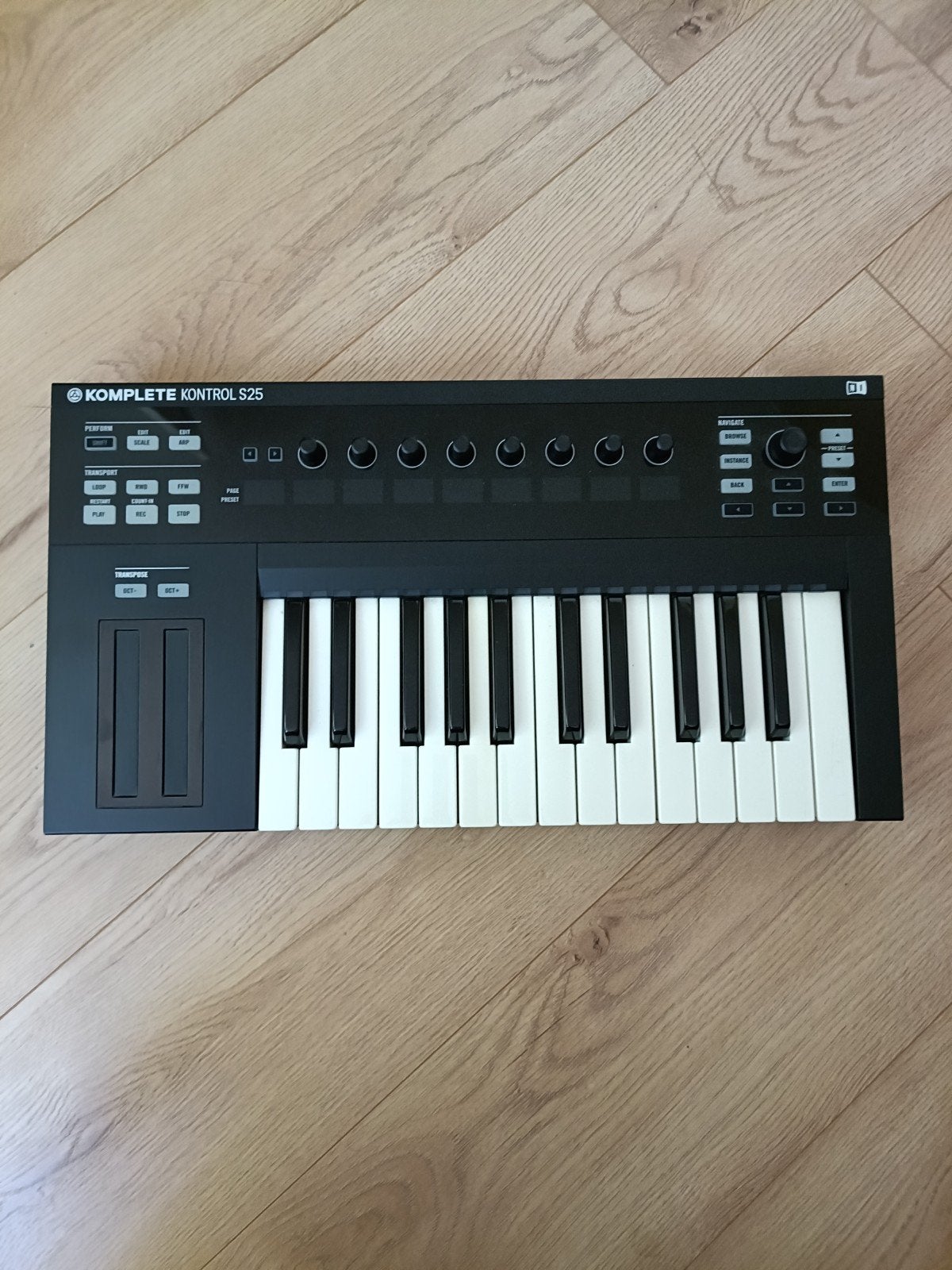 Native Instruments Komplete Kontrol S25 MIDI Keyboard, Muziek en Instrumenten, Keyboards, Ophalen