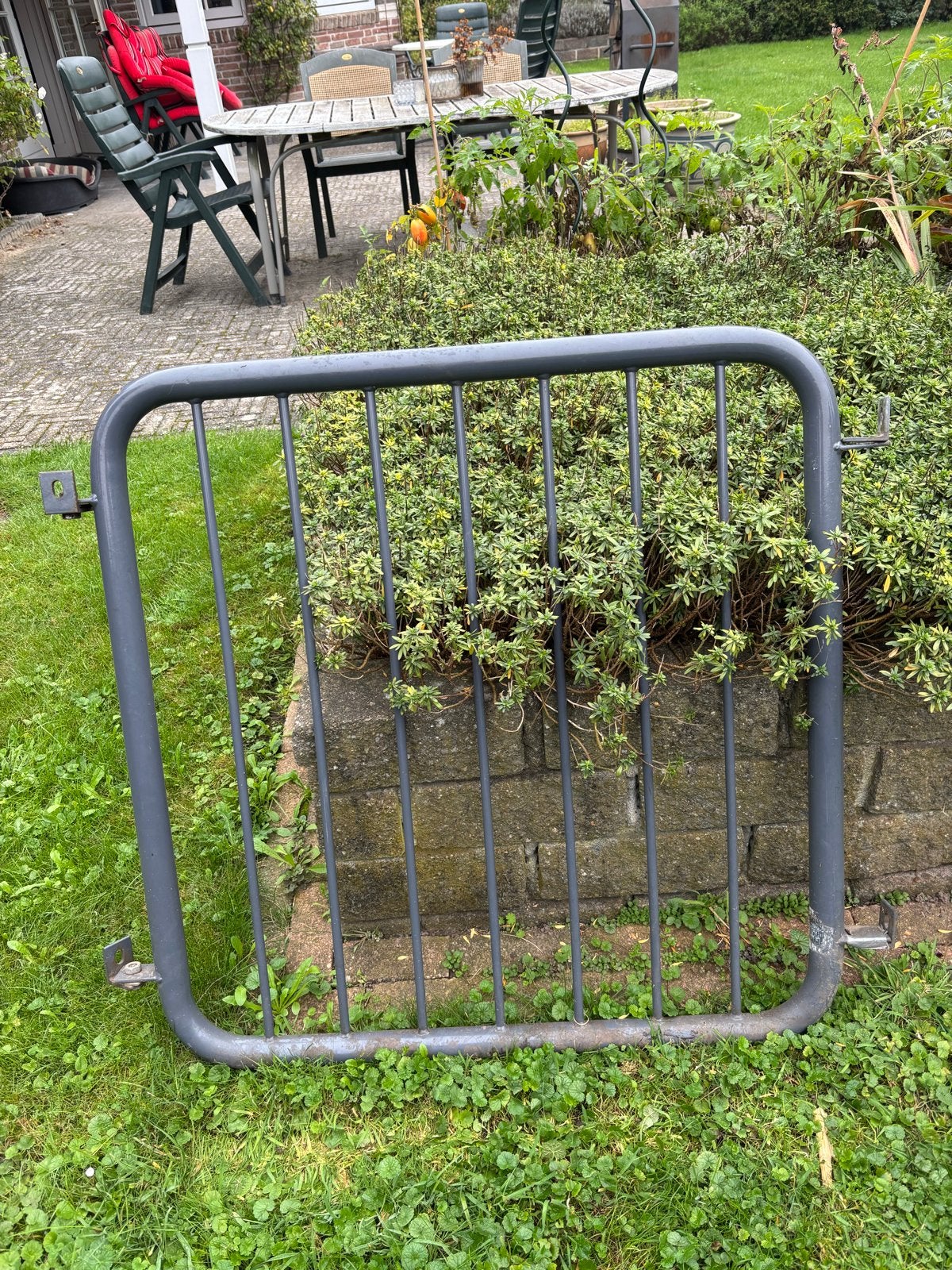 Stalen Tuinhek - Breedte 90/101 cm, Hoogte 93 cm, Ophalen, Met poort, Gebruikt, Tuinhek