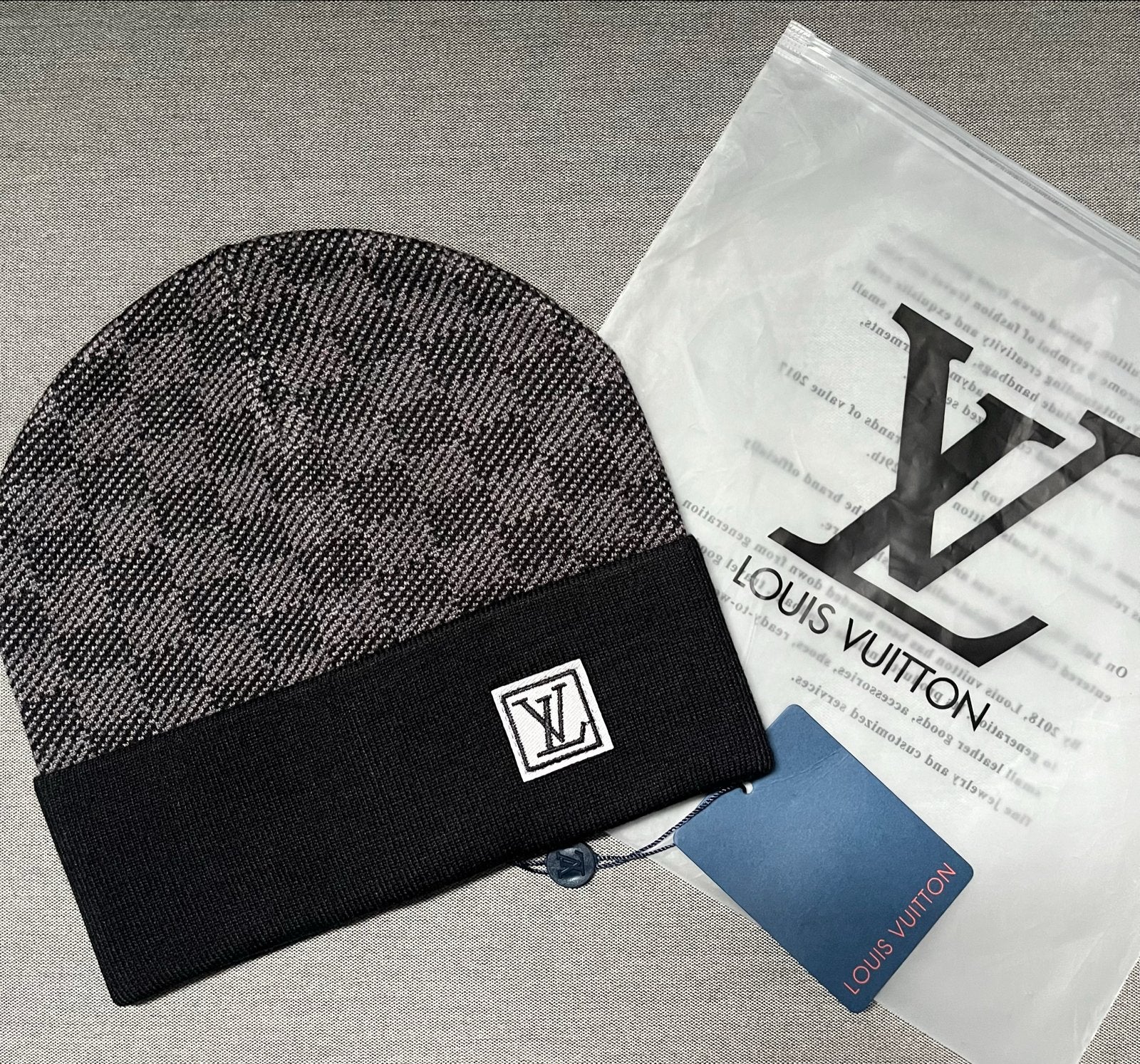 LV muts, Ophalen of Verzenden, Nieuw, Overige maten, Muts