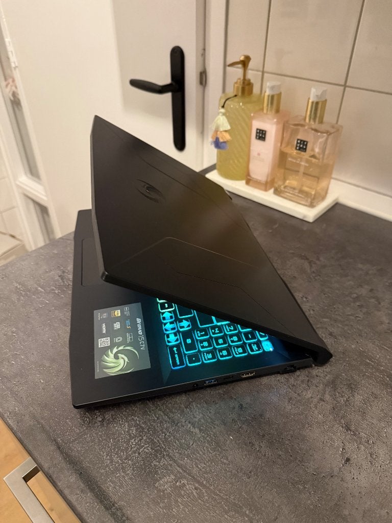 Foto 4 van MSI Bravo Game Laptop | RTX 4060 | Ryzen 7