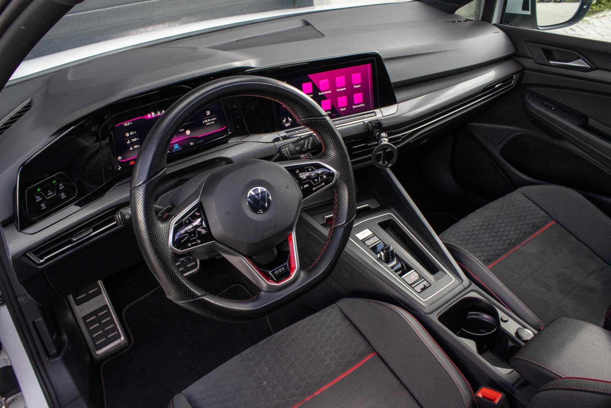 Volkswagen Golf 2.0 TSI GTI Clubsport PANO CAMERA IQ LIGHTS, Gebruikt, Euro 6, 4 cilinders, Wit
