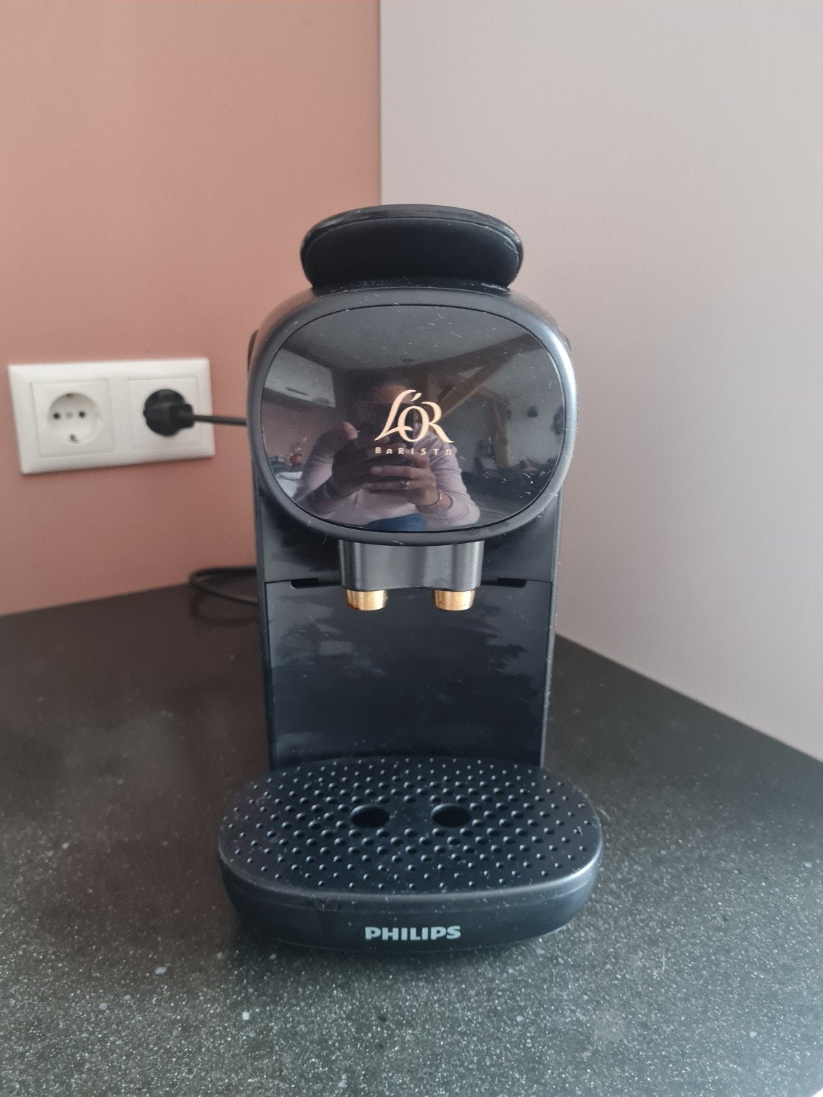 Philips L'OR Barista Koffiezetapparaat - Zwart, Koffiepads en cups, Espresso apparaat, Ophalen of Verzenden, Zo goed als nieuw