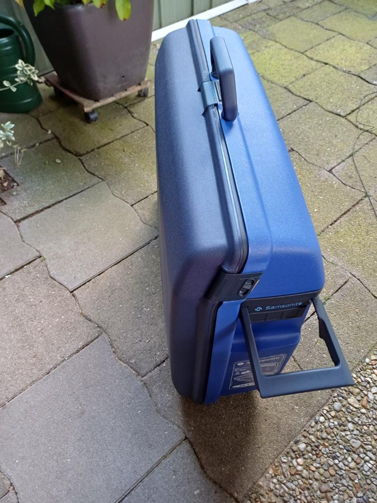 Nieuwe samsonite koffer. Inh.68,5 liter., Ophalen, Nieuw, Hard kunststof, Wieltjes