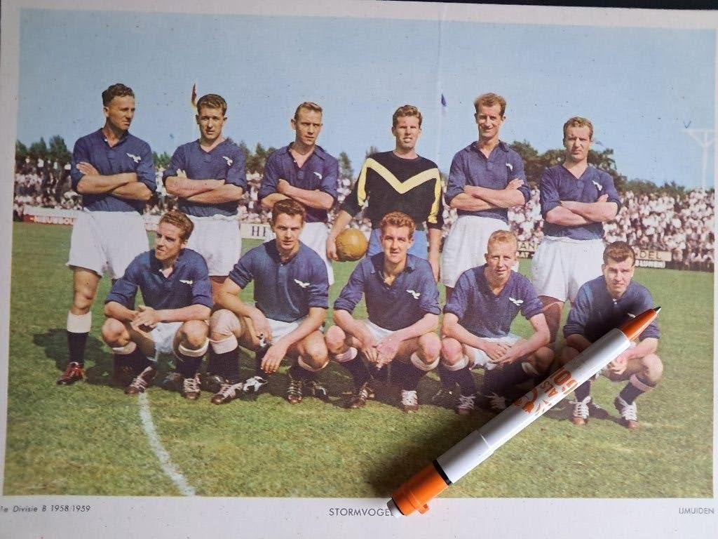 Stormvogels 1958/1959, Ophalen of Verzenden, Gebruikt, Overige binnenlandse clubs, Poster, Plaatje of Sticker