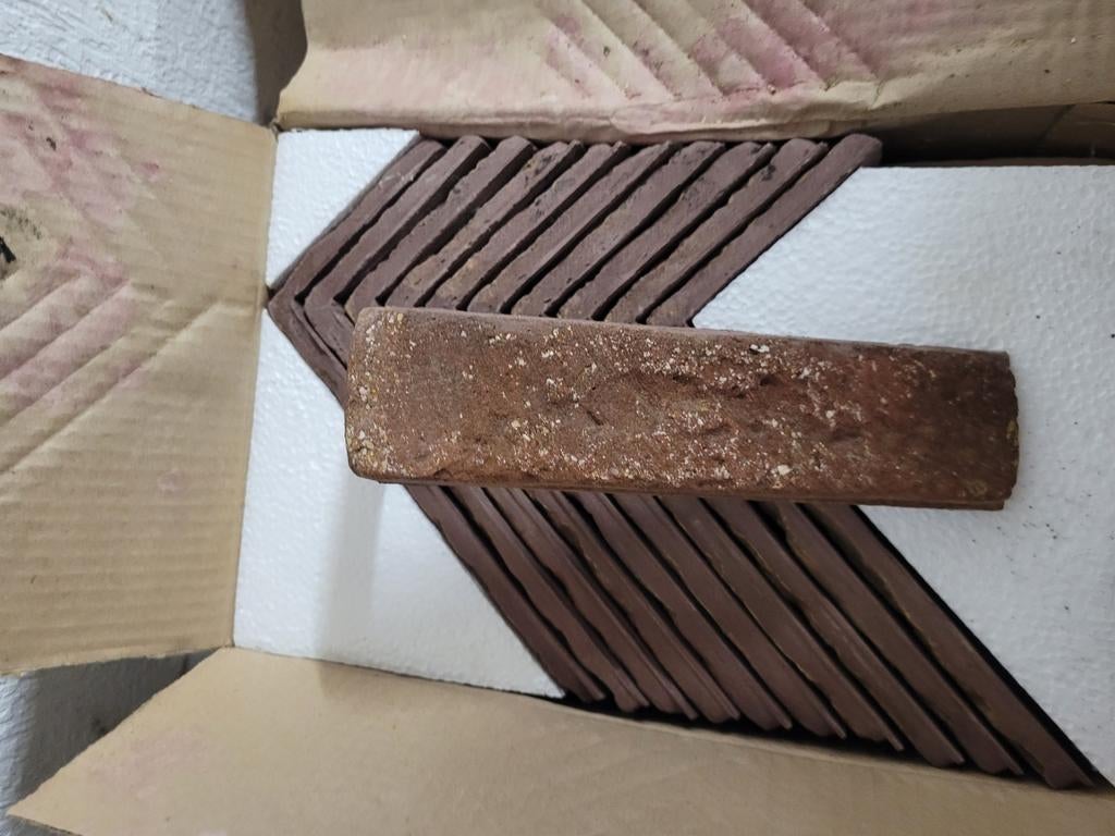 Circa 380 hoek steenstrips nieuw, Doe-het-zelf en Verbouw, Tegels, Ophalen, Nieuw, Minder dan 20 cm, Minder dan 5 m²