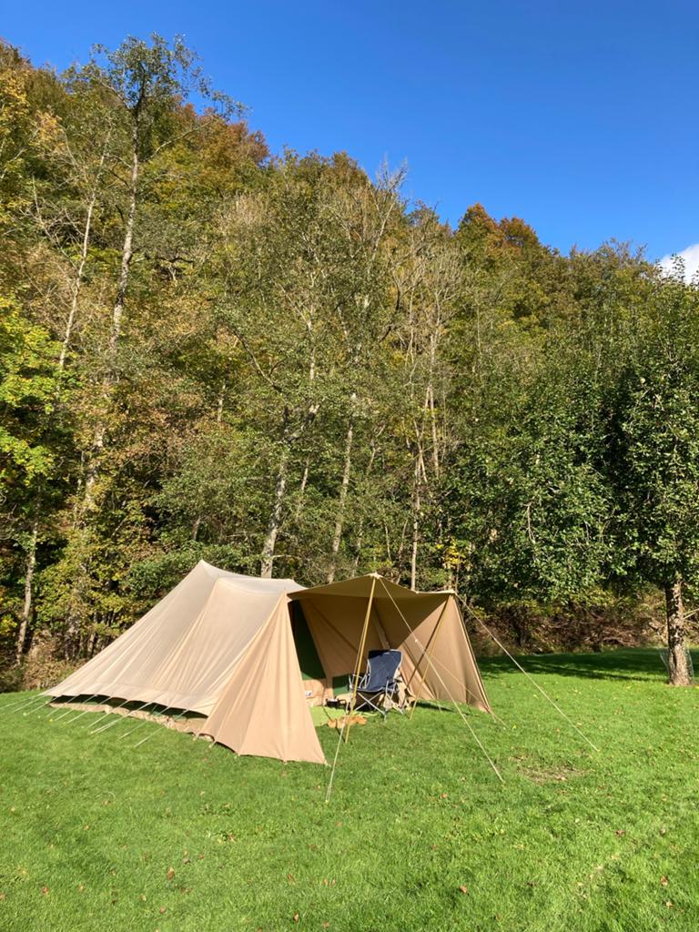 Ruime en comfortabele Tent voor 4 personen, Ophalen, Zo goed als nieuw, Tot en met 4