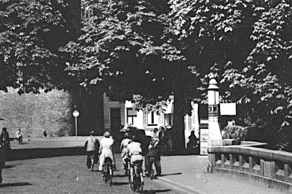 805295	Zwolle	1967 Sassenpoortenbrug	Gelopen met postzegel, Ophalen of Verzenden, 1960 tot 1980, Gelopen, Overijssel