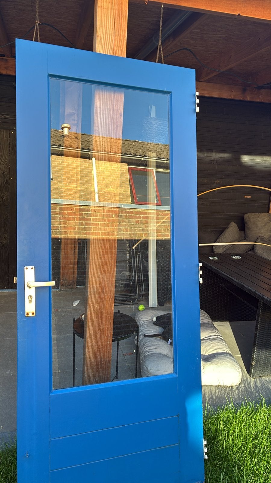 Blauwe buitendeur met glas en slot, Ophalen, Gebruikt, 80 tot 100 cm, Buitendeur