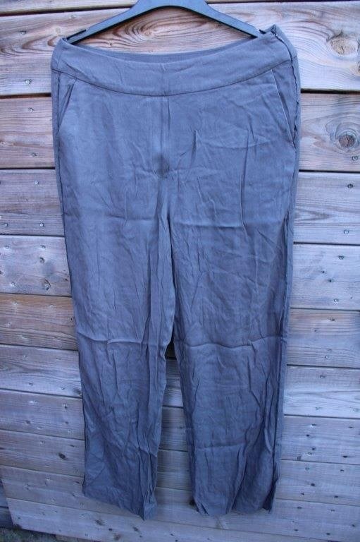 Broek grijs Yaya mt 40 Vaste prijs, Kleding | Dames, Maat 38/40 (M), Ophalen of Verzenden, Zo goed als nieuw, Yaya