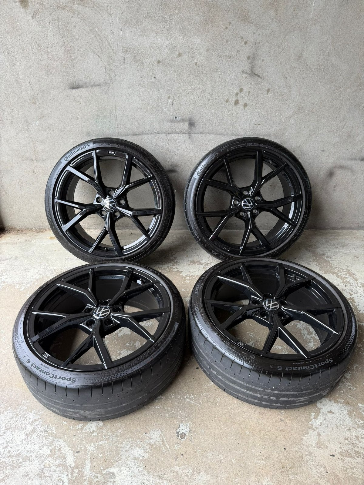 Originele Volkswagen Golf R Estoril velgen 19 inch, Auto-onderdelen, Banden en Velgen, Gebruikt, Banden en Velgen, 235 mm, Personenwagen