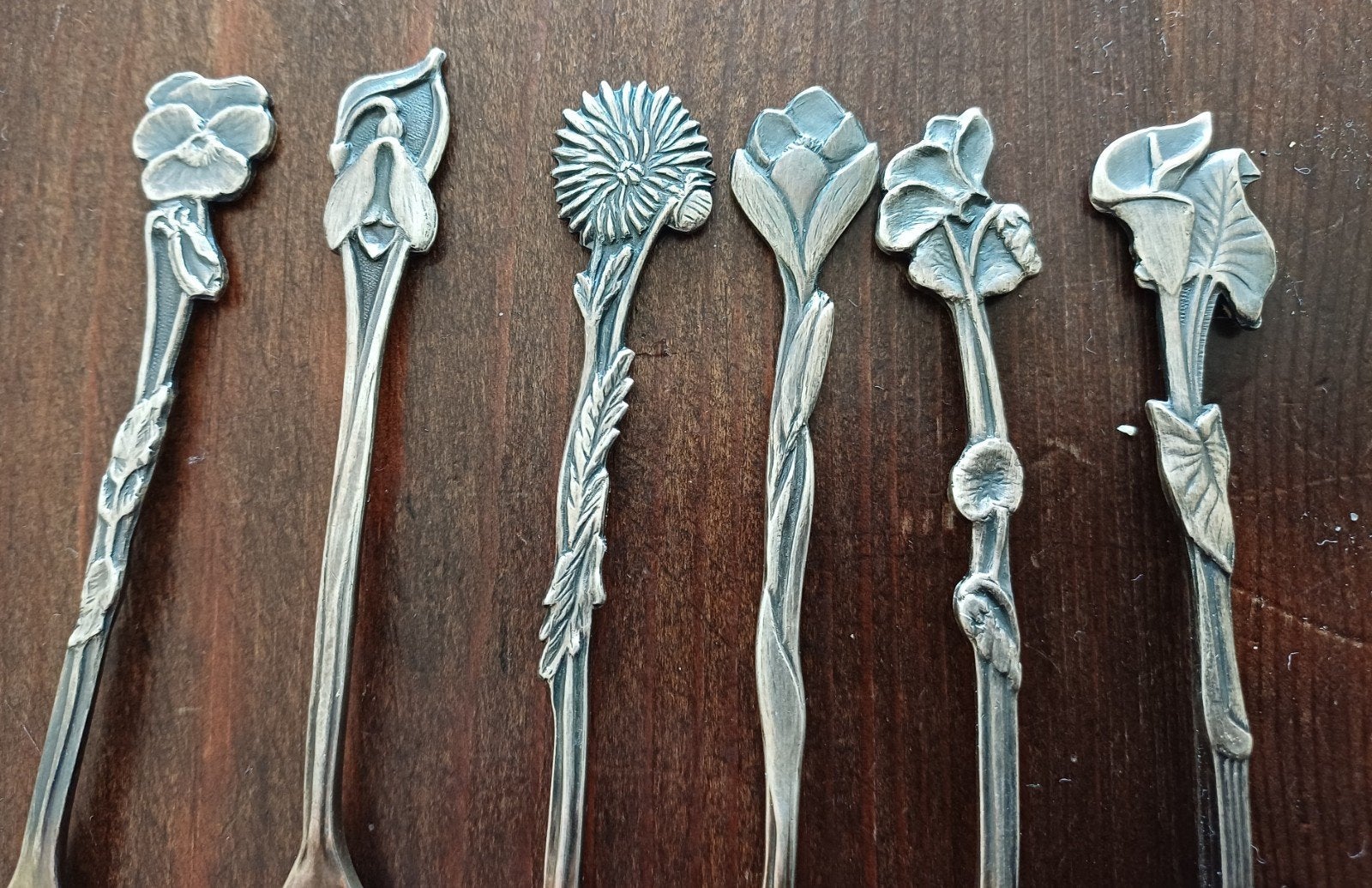 Complete set (6x) verzilverde bloemenvorkjes, Ophalen