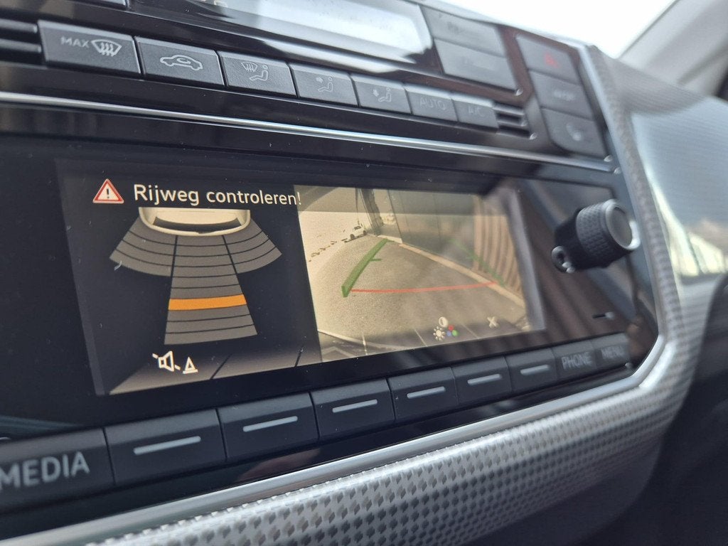 Volkswagen e-up! Style | BTW| 1e eigenaar | Camera | Clima |, Auto's, Volkswagen, 83 pk, Stof, Origineel Nederlands, Zilver of Grijs