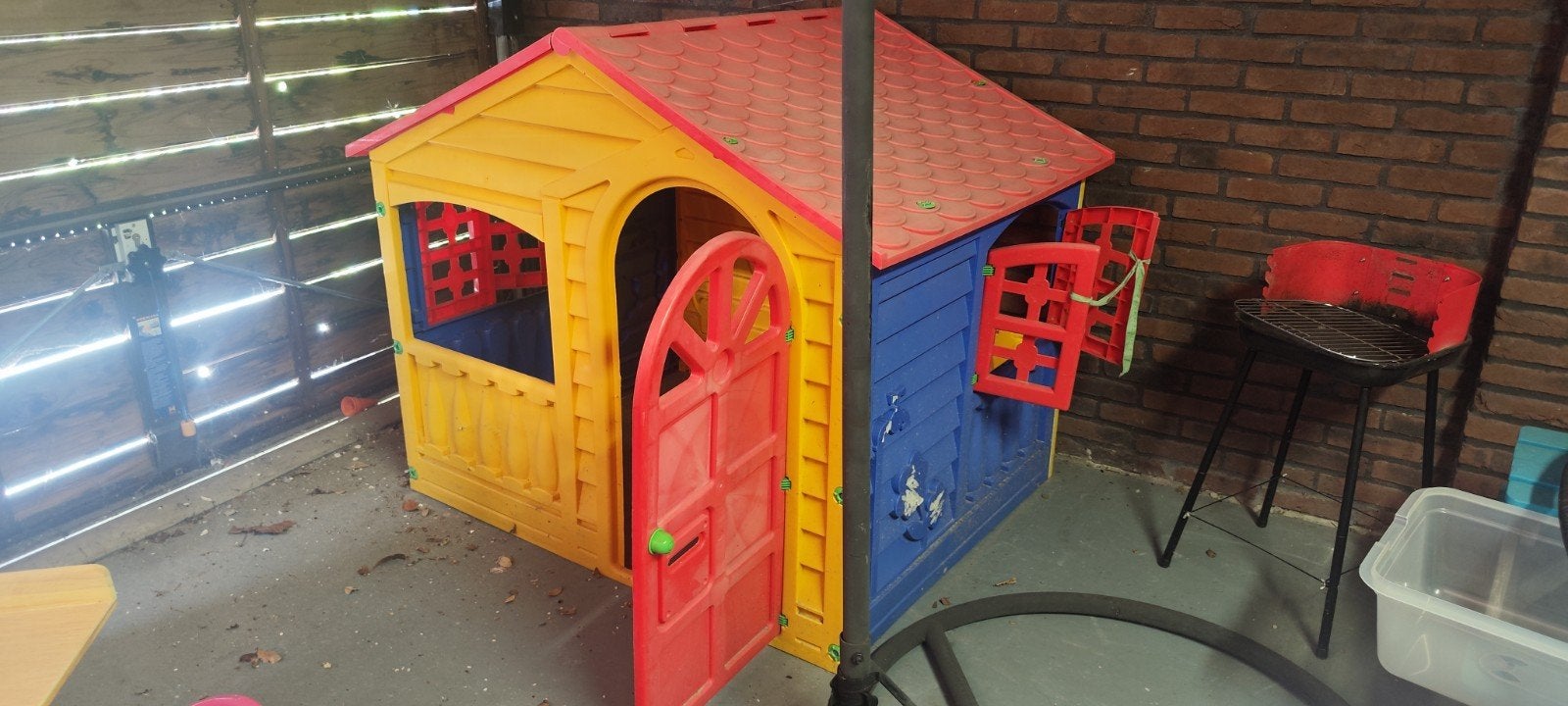 Gekleurd speelhuisje voor kinderen, Ophalen of Verzenden, Gebruikt, Kunststof