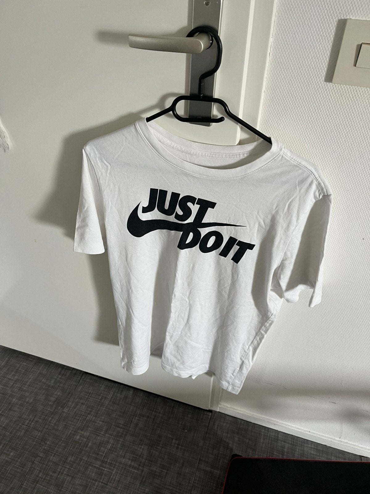 Nike just do it shirt, Ophalen of Verzenden, Zo goed als nieuw, Maat 46 (S) of kleiner, Wit