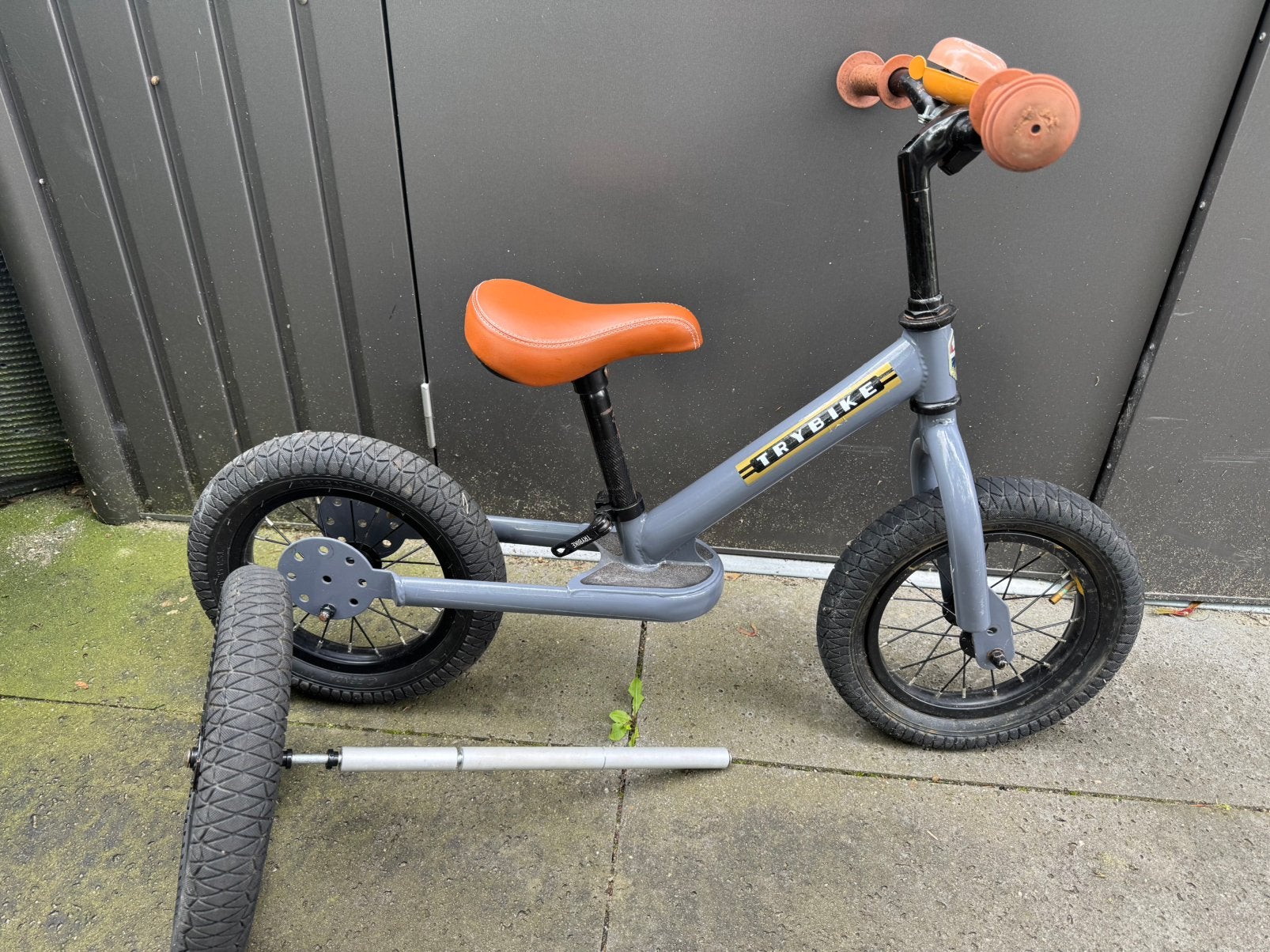 Trybike Loopfiets Grijs, Kinderen en Baby's, Speelgoed | Buiten | Voertuigen en Loopfietsen, Ophalen, Gebruikt, Loopfiets