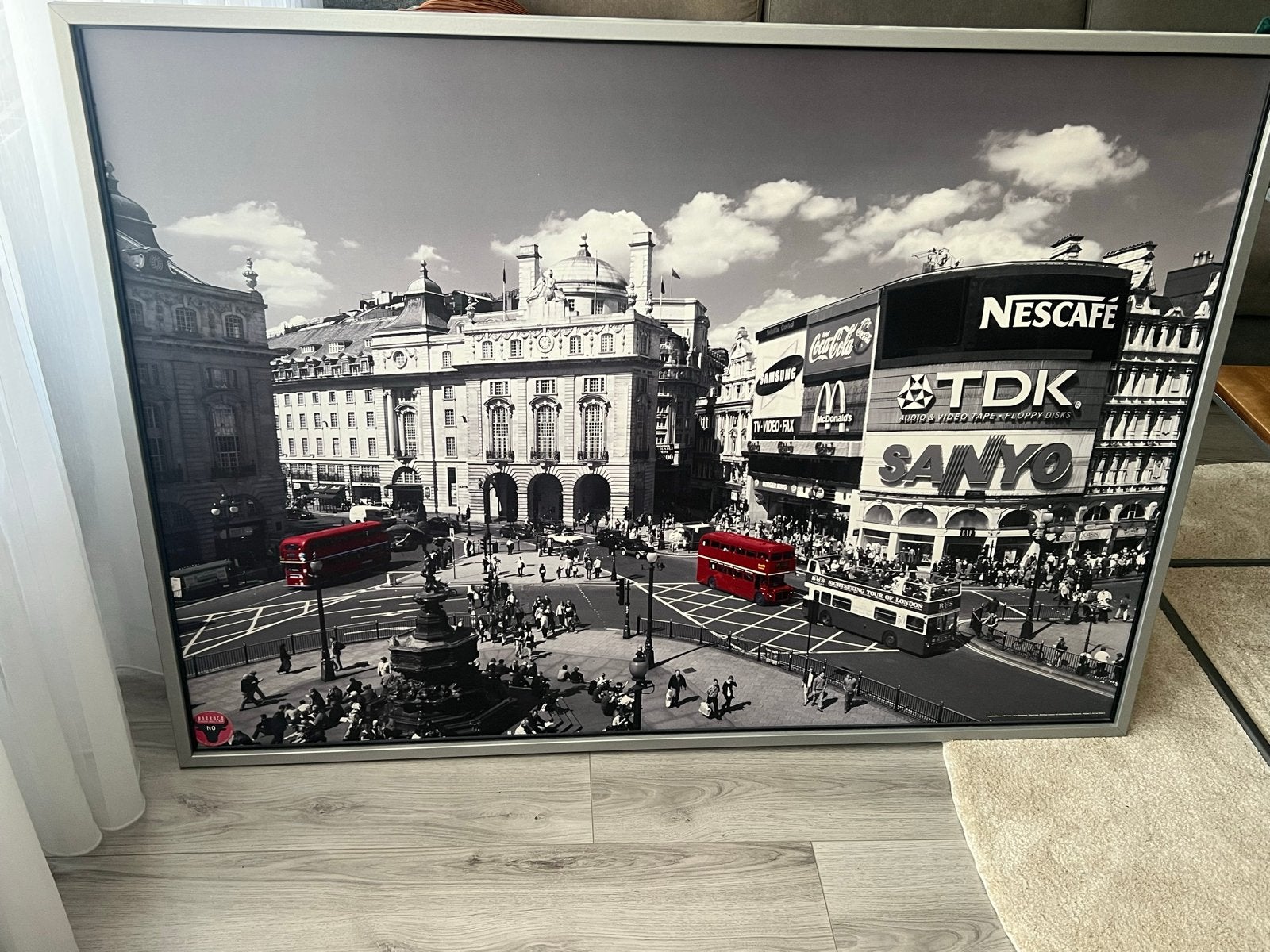 Set van 2 ingelijste kunstwerken: Londen en Wereldkaart, Ophalen of Verzenden, Zo goed als nieuw, 100 tot 125 cm, Print