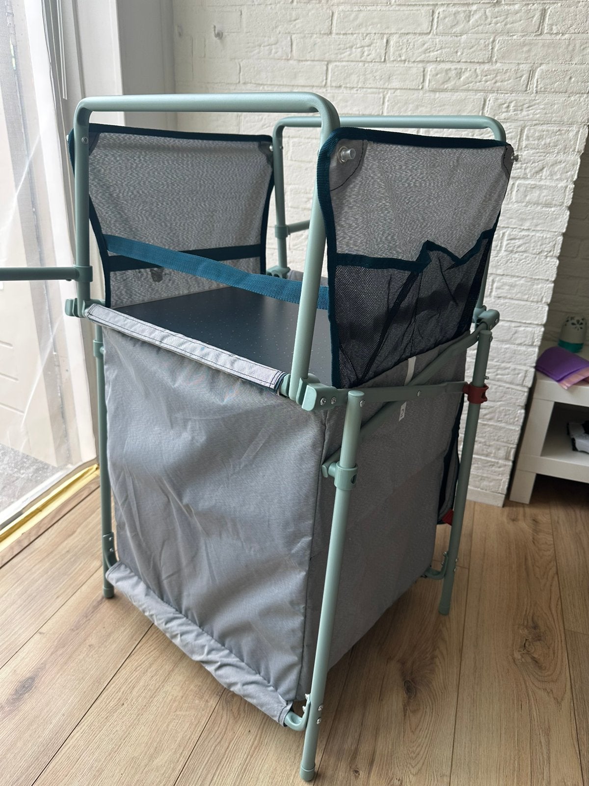 Decathlon Opberg-Keukenmeubel (Opvouwbaar & Compact) — €30, Caravans en Kamperen, Ophalen of Verzenden, Zo goed als nieuw