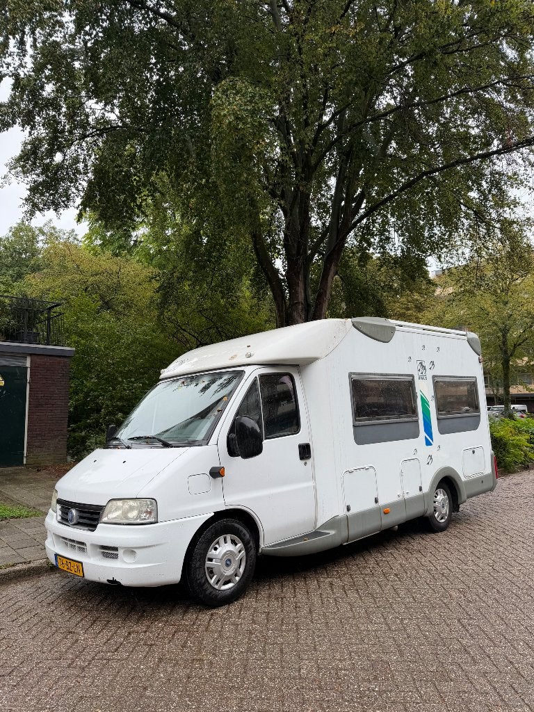 Camper: Fiat/Knaus x244 Suntraveler, Kluisje, Standaard zit, Fiat, 6 tot 7 meter