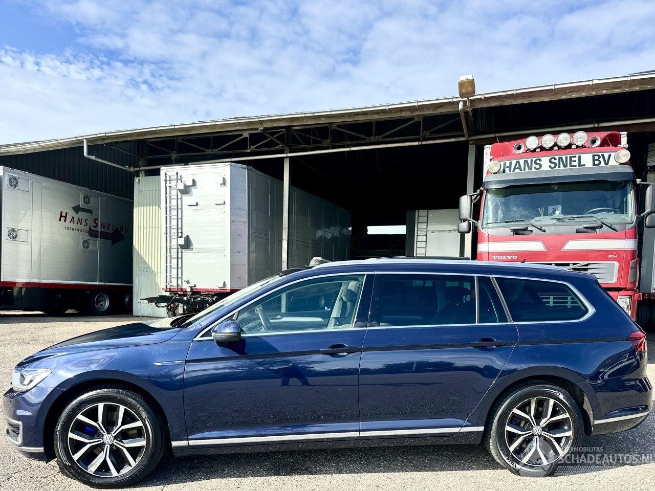 Volkswagen Passat 1.4 TSI GTE 156pk aut Highline variant - p, Auto diversen, Automaat, Volkswagen AG, Hybride Elektrisch/Benzine