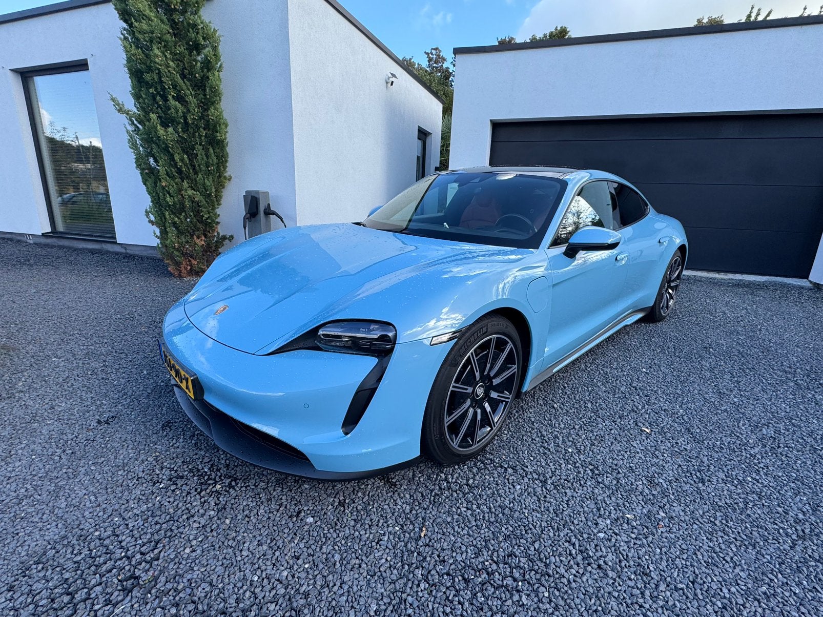 2022 Porsche Taycan met garantie t/m dec 2026, Automaat, Blauw, Leder, Vierwielaandrijving