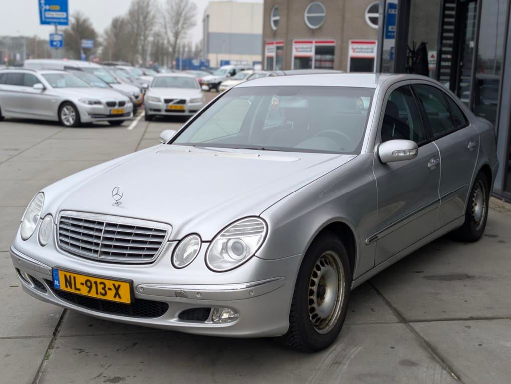 Mercedes-Benz E-klasse 270 CDI Elegance - Clima - Automaat -, Auto's, Mercedes-Benz, Gebruikt, Leder, Bedrijf, Diesel