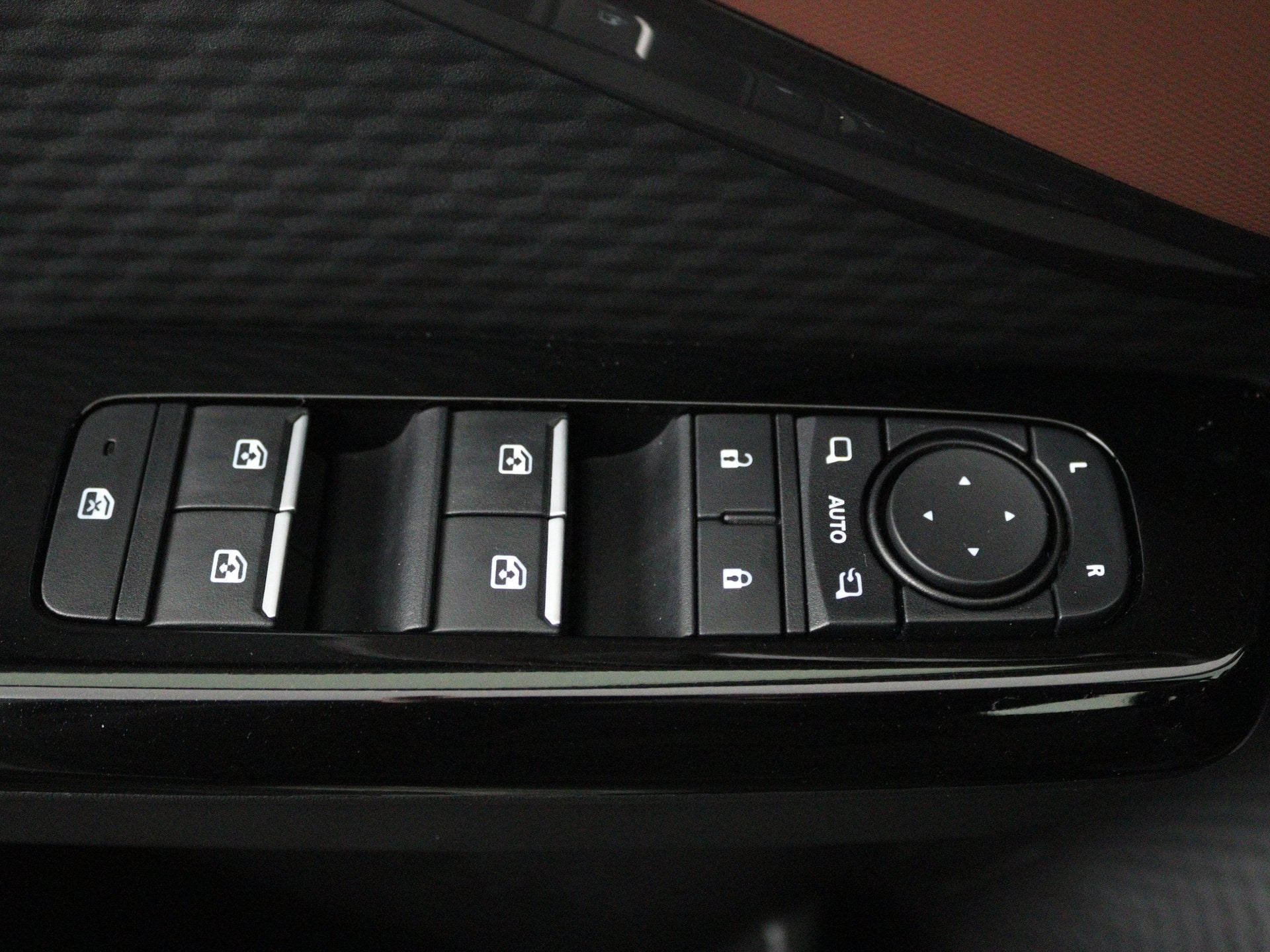 Suzuki e Vitara Style Allgrip-e 61 kWh | Apple Carplay / And, Auto's, Automaat, Alcantara, Origineel Nederlands, 184 pk