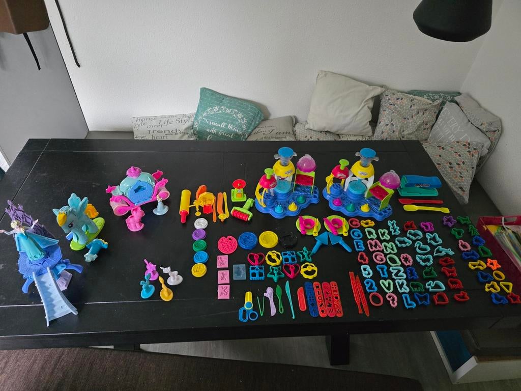Grote Play-Doh set met veel accessoires. Incl Frozen, Ophalen of Verzenden, Gebruikt, Jongen of Meisje