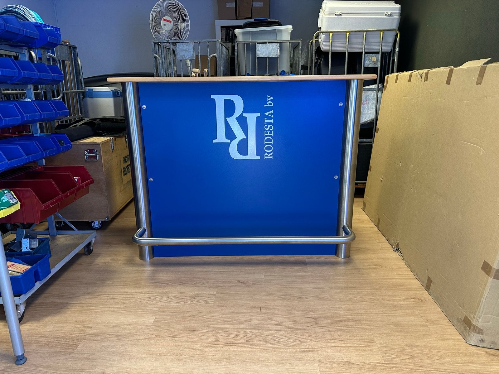 Robuuste bar / balie met opbergruimte (demontabel), Ophalen, Gebruikt
