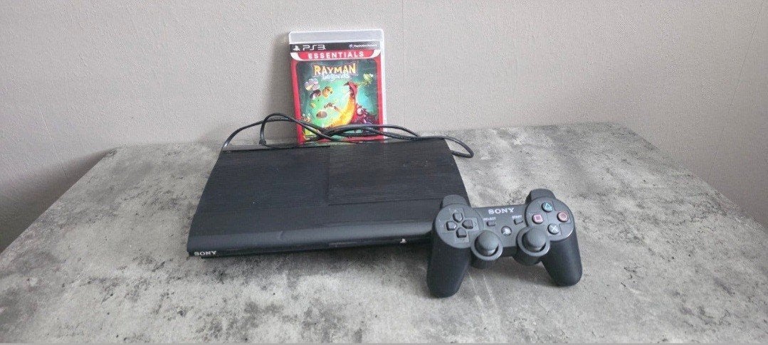 Playstation Super slim met Rayman spel €50,-, Spelcomputers en Games, Ophalen, Gebruikt