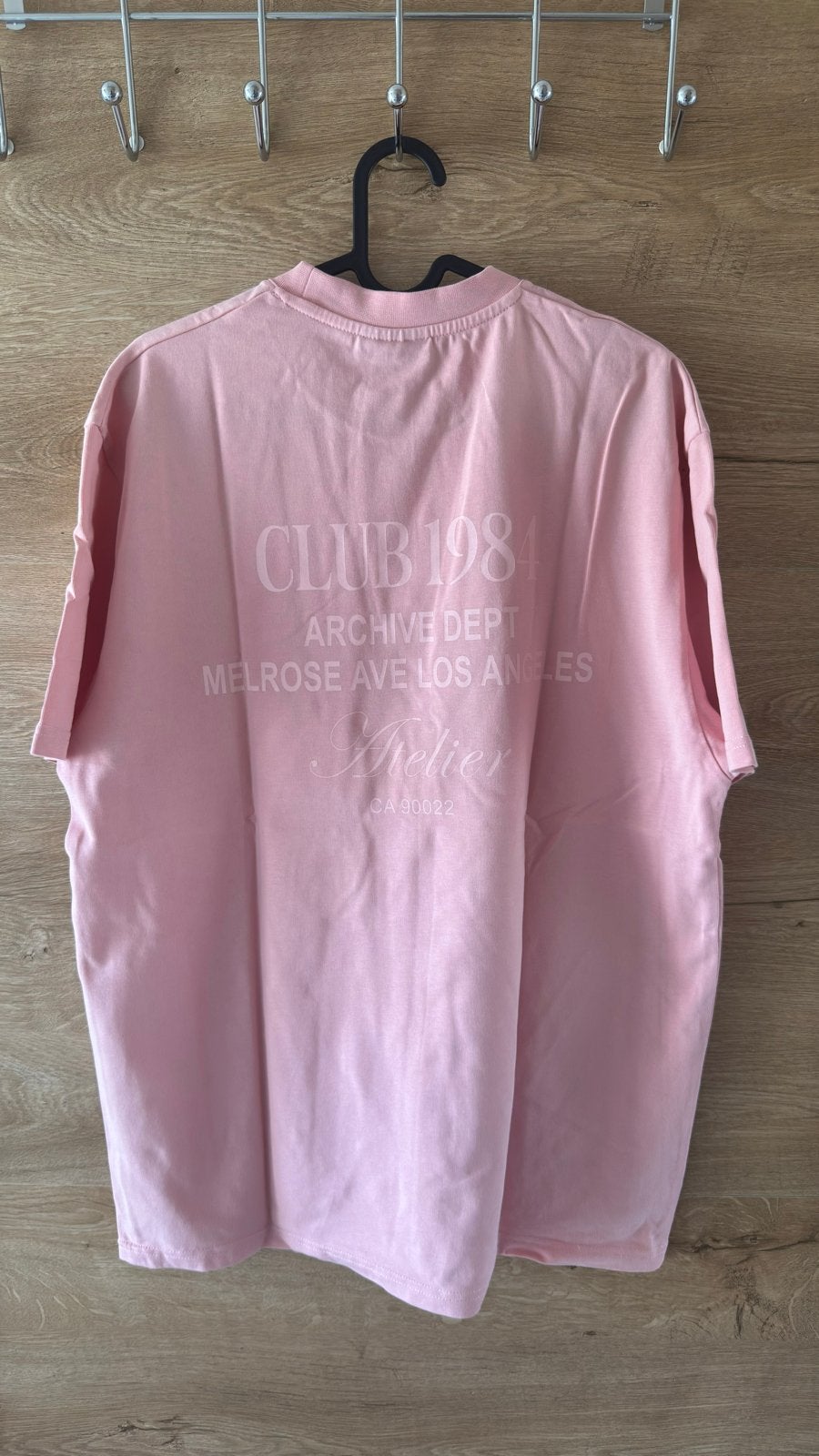 Roze CLUB 1984 T-Shirt - Maat M, Ophalen of Verzenden, Zo goed als nieuw, Maat 48/50 (M), Roze